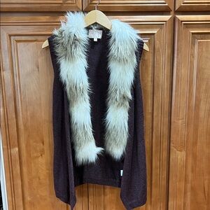 Faux Fur Trim Sleeveless Cardigan Vest - eggplant-purple with Cream Fur